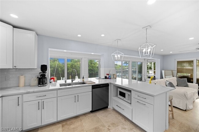 Building Photo - 1360 Chesapeake Ave