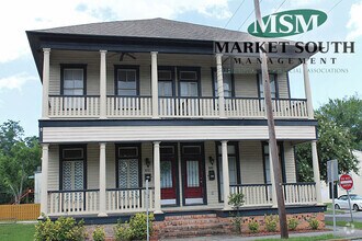 Building Photo - NEWLY RENOVATED 3 BEDROOM ON HABERSHAM/ E32