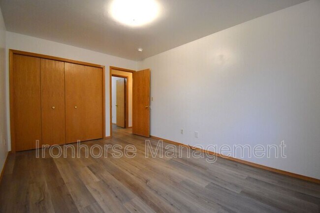 Building Photo - 9 Michael Grove Ave