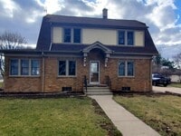 Building Photo - 310 Genoa Rd