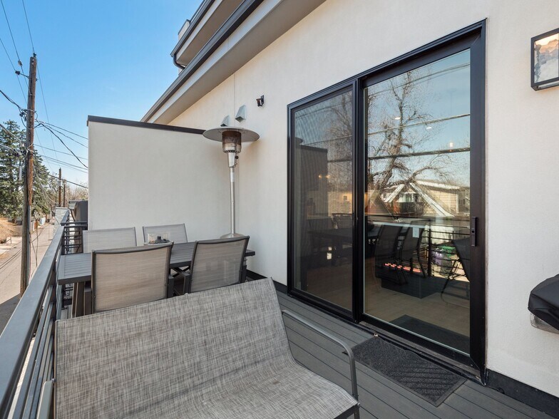 Outdoor dining - access from kitchen - 3840 Eliot St