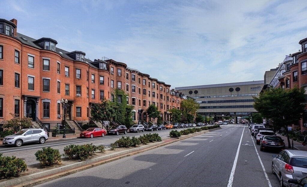 Building Photo - 682 Massachusetts Ave