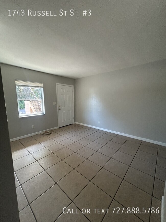 Building Photo - 1743 Russell St S