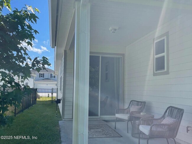 Building Photo - 11565 Golden Lake Ln