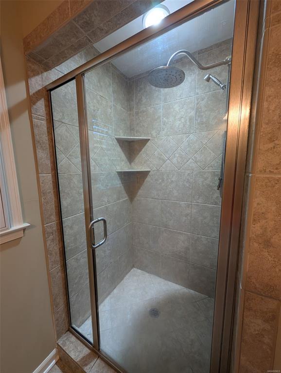 Building Photo - 111 Arrowhead Dr