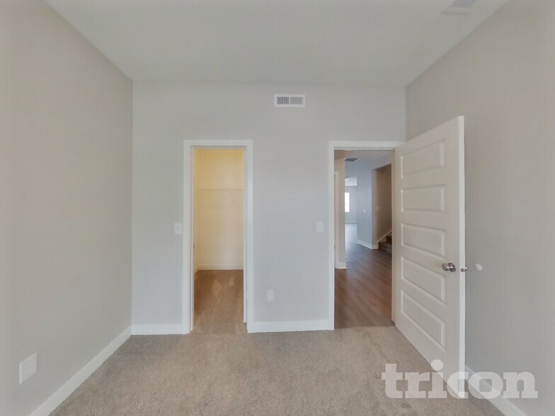 Building Photo - 4740 W Mineral Ln
