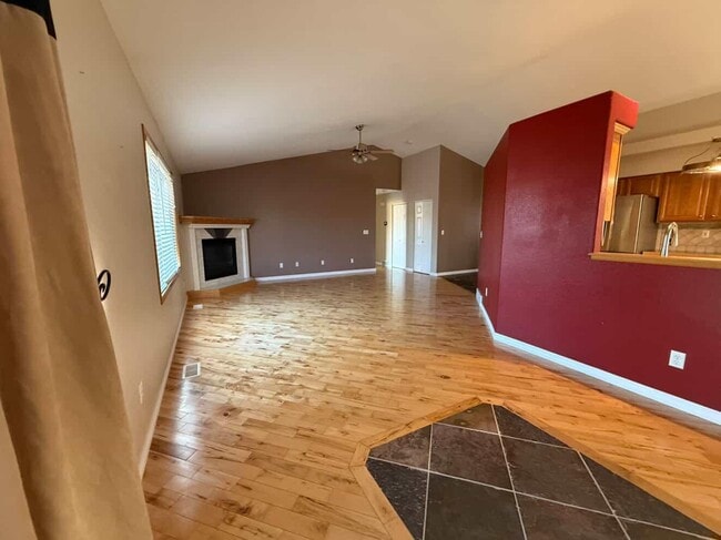 Building Photo - 1138 Lakecrest Ct