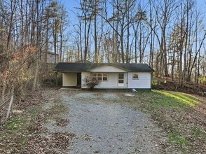 Building Photo - 46 James Dr