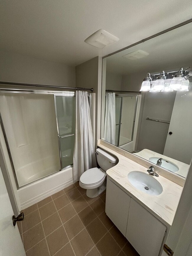 Building Photo - For Lease – Spacious 3 Bedroom Townhome in La Mirada