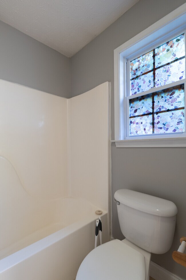 Building Photo - 7005 Buddy J Ln