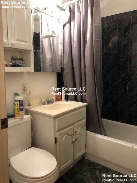 Building Photo - 60 Sacramento St