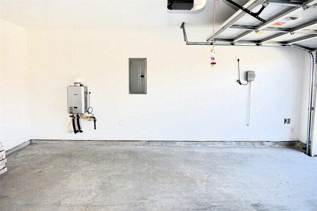 Building Photo - 27307 Azure Fls Dr