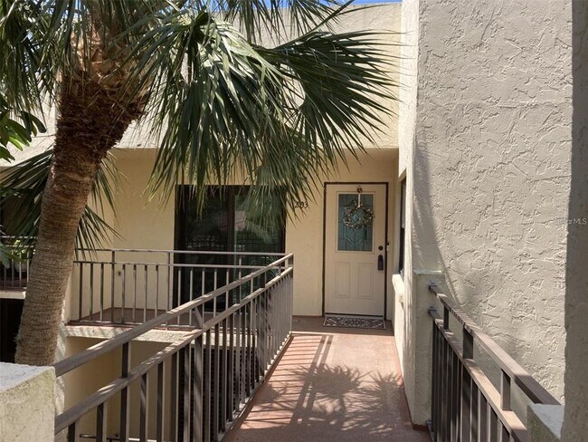 Building Photo - 6430 Sun Eagle Ln