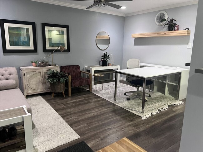 Building Photo - 6486 Alisa Ln