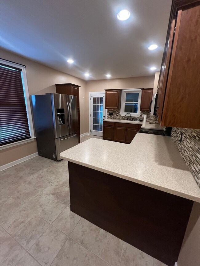 Building Photo - 4 bedroom home in Carlisle PA!