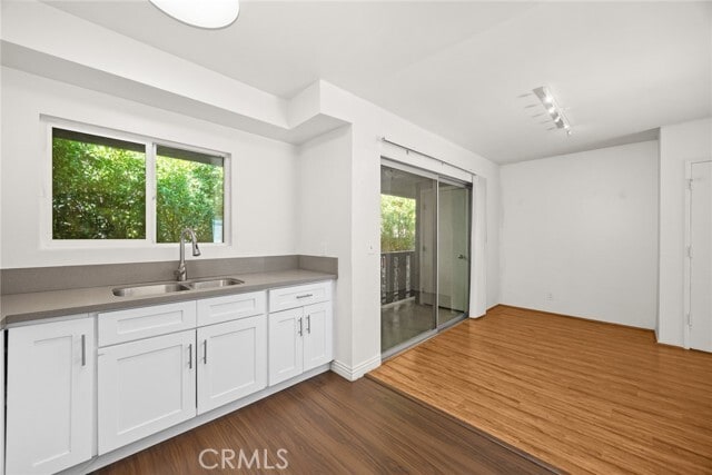 Building Photo - 231 S Catalina Ave