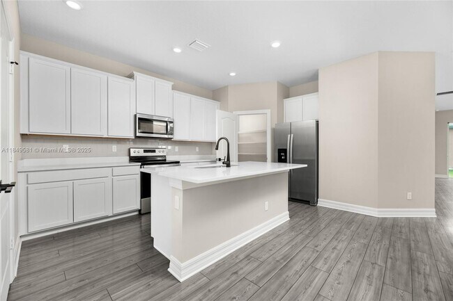Building Photo - 5109 Joyous Pl