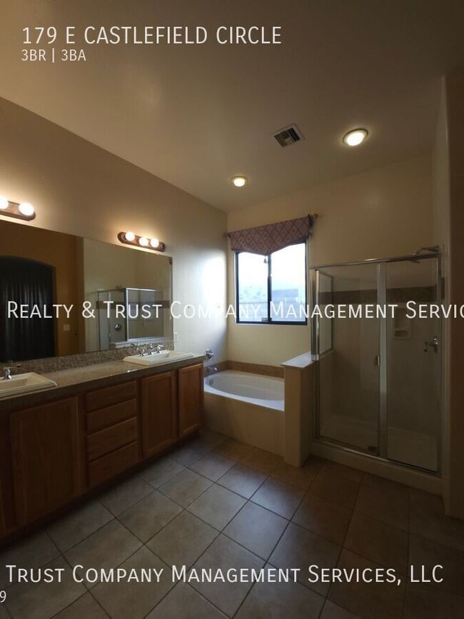 Building Photo - 179 E Castlefield Cir