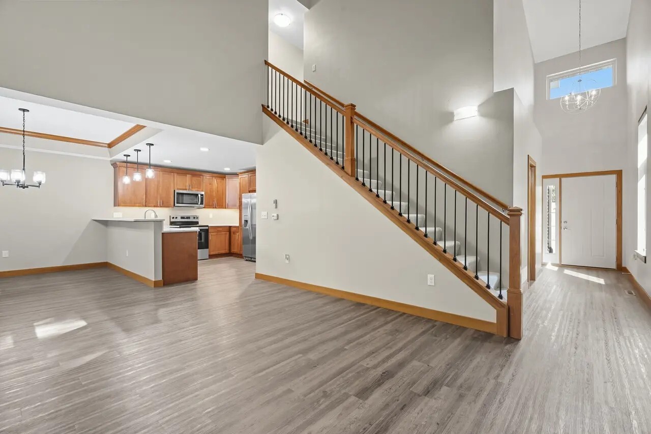 Building Photo - 1255 Dodge Street Ct