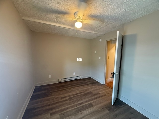 Building Photo - 822 Holt Ave
