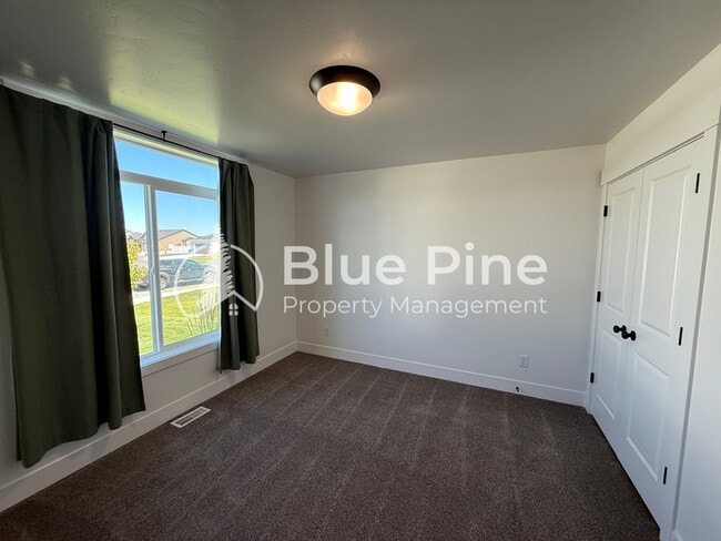 Building Photo - 3758 Inglewood Dr