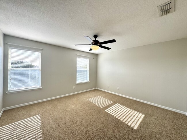 Building Photo - 13221 Silver Strand Falls Dr