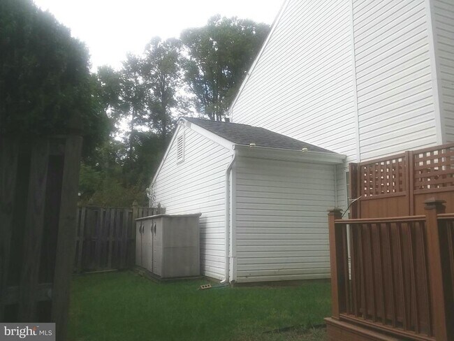 Building Photo - 13717 Gullivers Trail