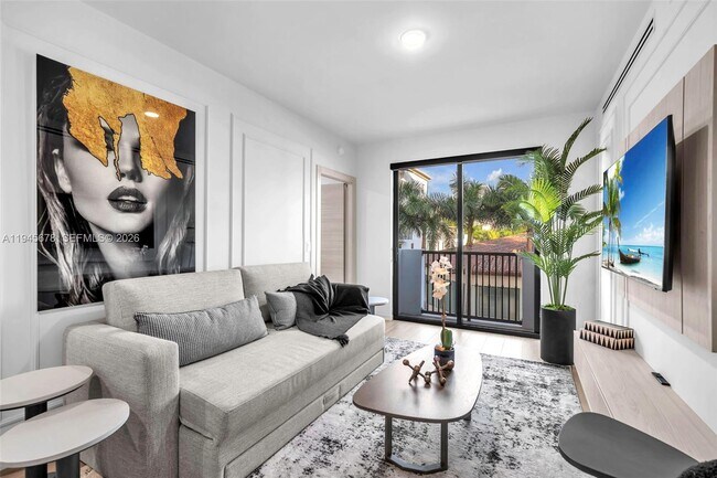 Building Photo - 4220 Laguna St