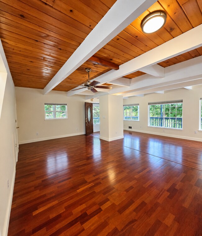 Building Photo - 31 Salal Way