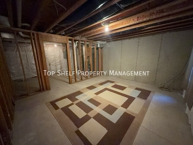 Building Photo - 3707 NE Marissa Ln
