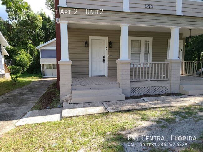 Building Photo - Historic Deland 2 Bedroom 1 Bath in a Grea...