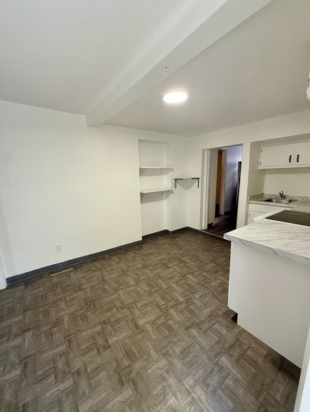 Building Photo - 6860 N Waterway Dr