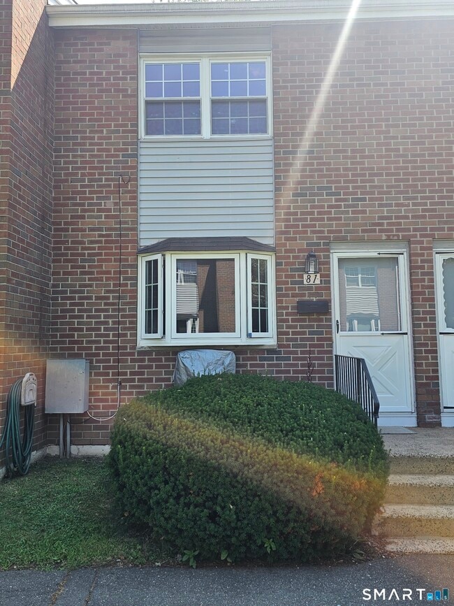 Building Photo - 55 Beths Ave