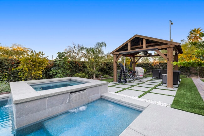 Building Photo - 8396 Sweetwater Creek Way