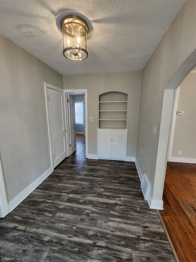 Building Photo - 2 br, 1 bath House - 421 S Sedgwick St