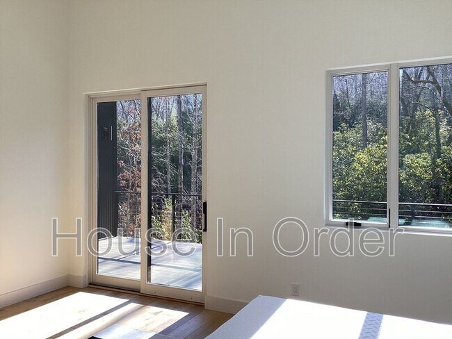 Building Photo - 170 Mountain Laurel Ln