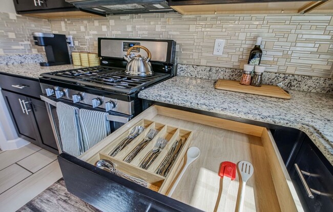 Building Photo - Eastside Beautiful 3 bed/2 baths for RENT