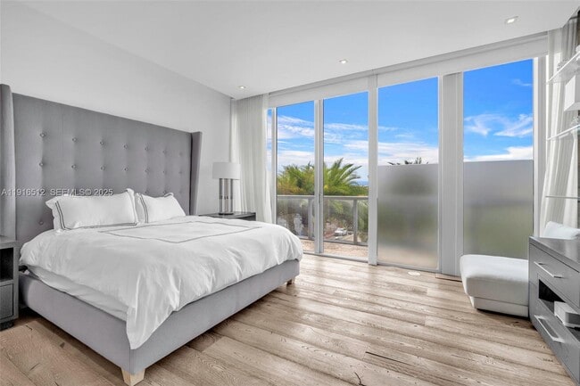 Building Photo - 9501 Collins Ave