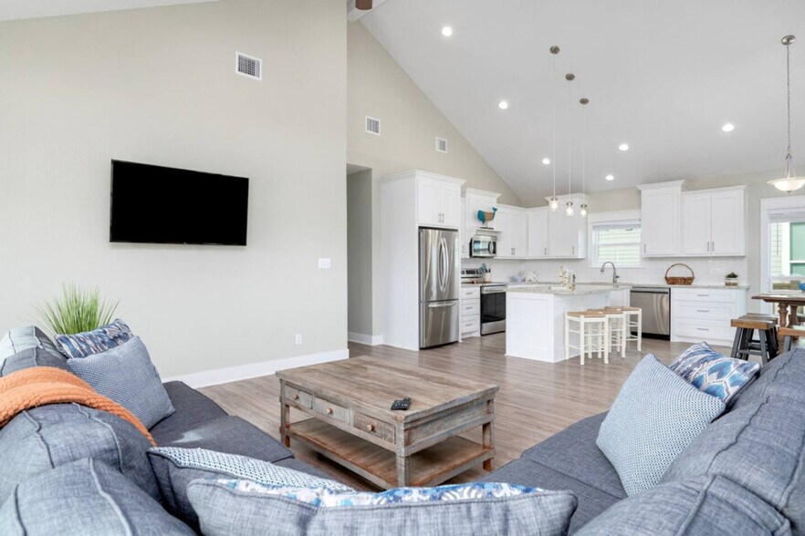 Building Photo - 943 Gulf Shores Dr