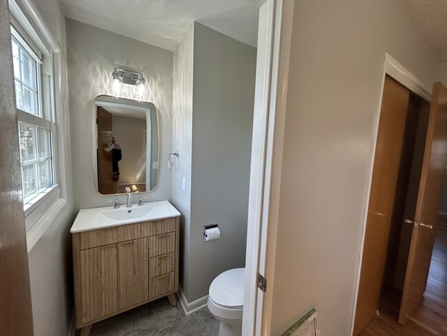 Building Photo - 3326 Winchell Ln