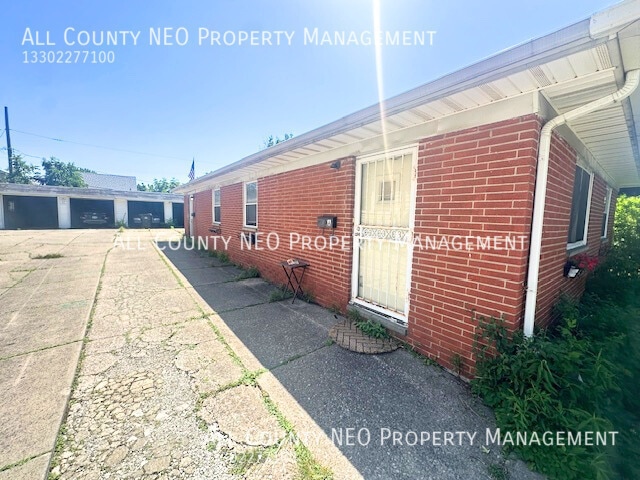 Building Photo - 19810 Shawnee Ave