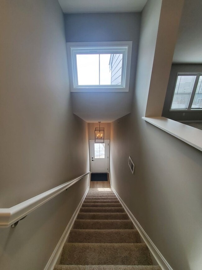 Building Photo - 2 Bedroom 2 Bath Condo