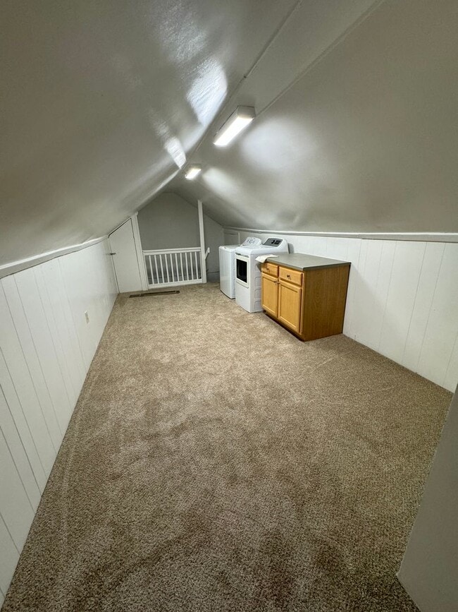 Building Photo - Charming 2 Bedroom, 1 Bath Apartment | Carlisle Area Schools!