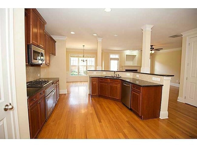 Building Photo - 10292 Quadrant Ct