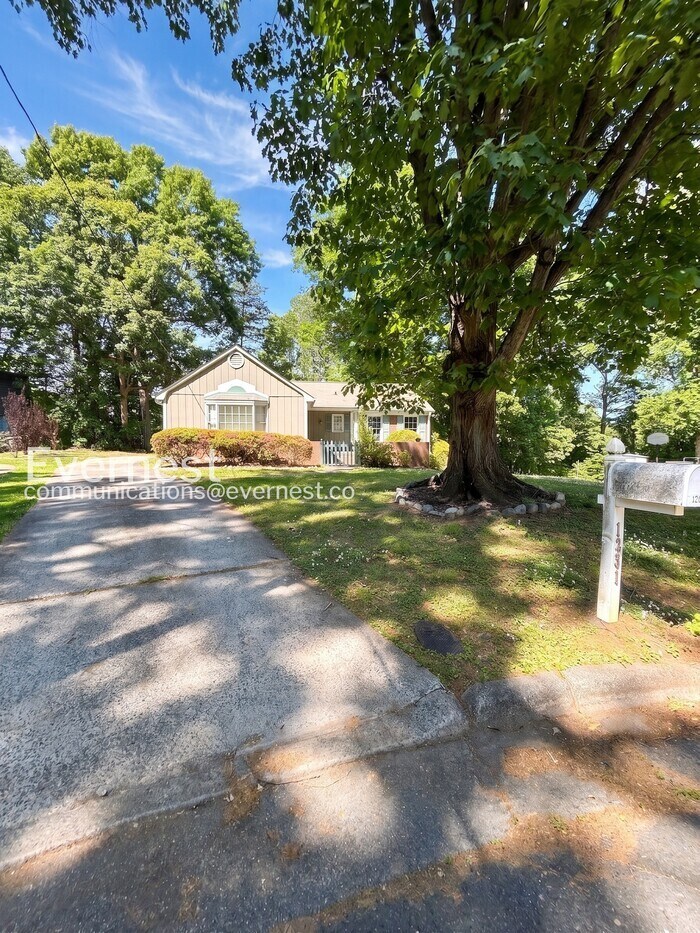Building Photo - 1231 Willowlake Ct