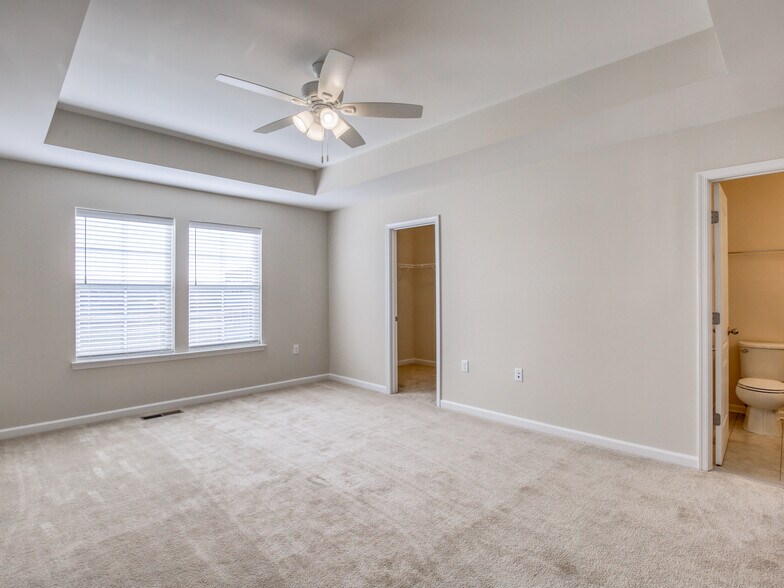 Building Photo - 107 Alderman Way