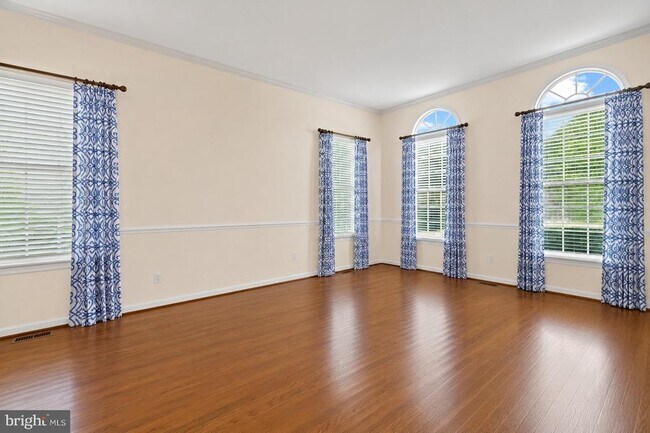 Building Photo - 4804 Leighfield Valley Dr