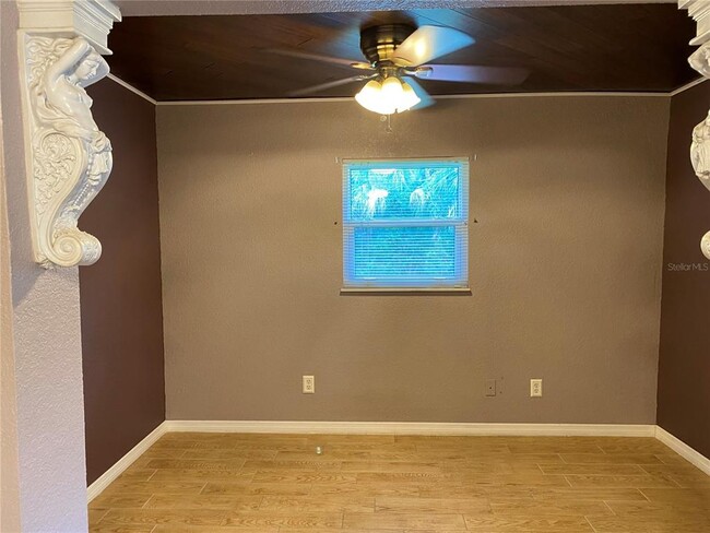 Building Photo - 1612 Atwater Dr