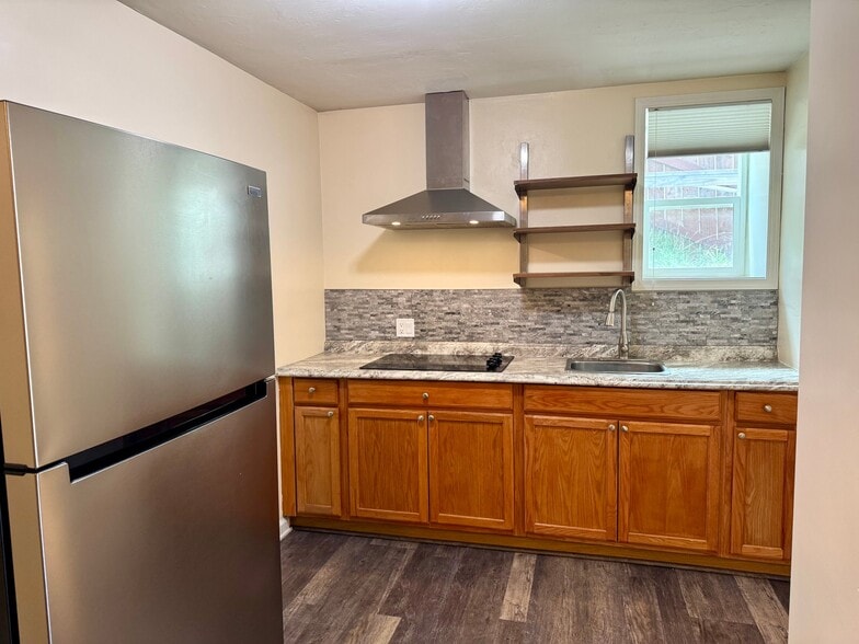 Building Photo - 7438 Orien Ave