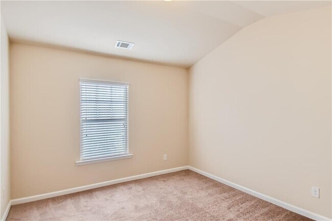 Building Photo - 93 Greenfield Dr